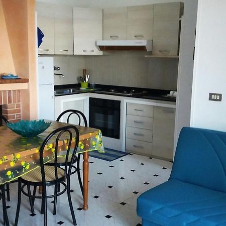 Appartamento Indipendente Nardy-Ros Torre dell'Orso Exterior foto