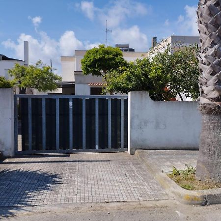 Appartamento Indipendente Nardy-Ros Torre dell'Orso Exterior foto